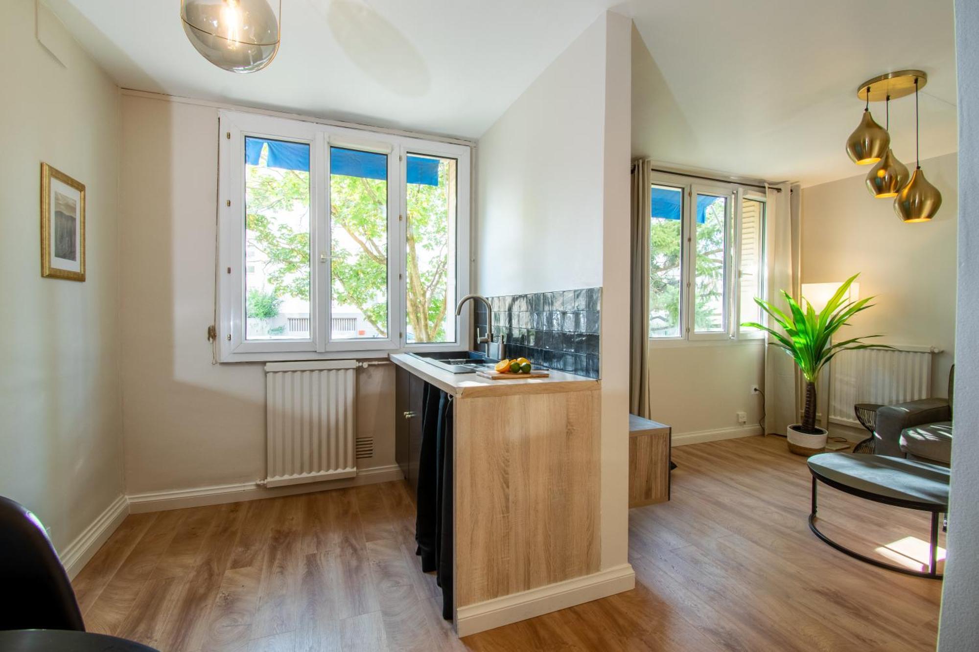 Suite Maddison Villeurbanne Esterno foto