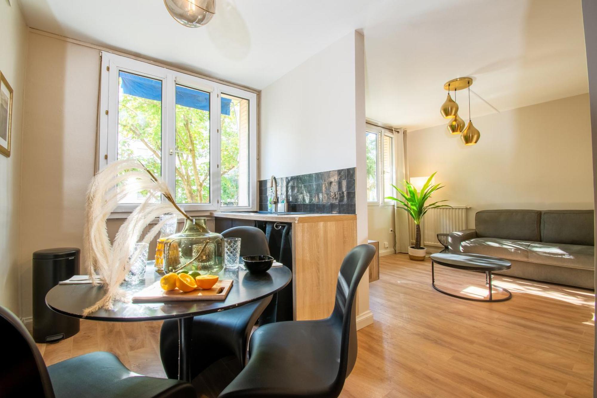 Suite Maddison Villeurbanne Esterno foto